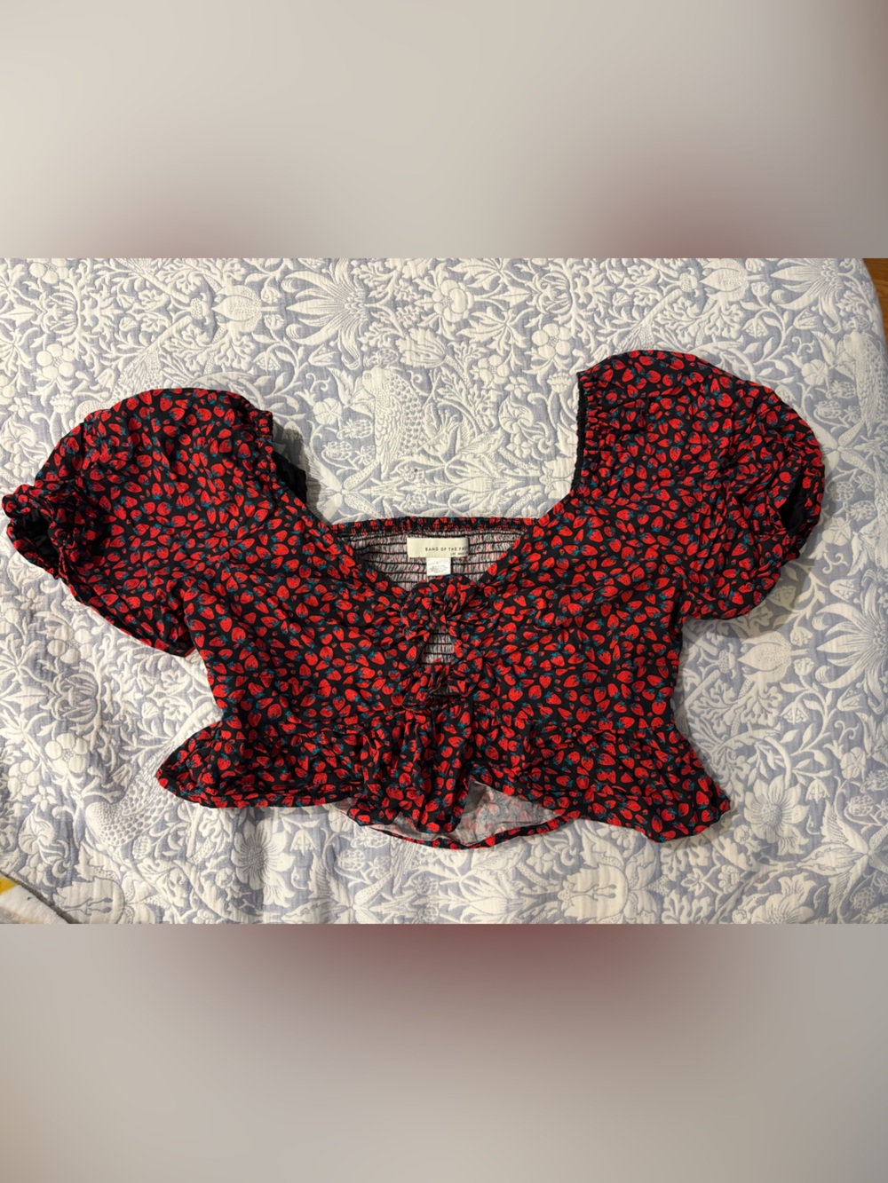 Red Strawberry-Print Puff-Sleeve Tie-Front Crop Top